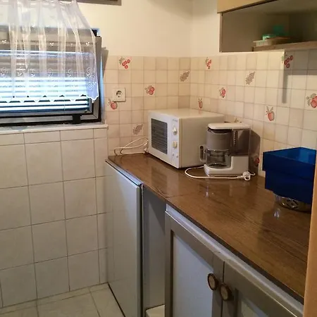 Fitos Apartment